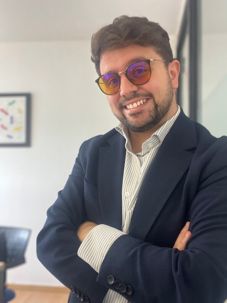 Jorge de PÉREZ OLIVA | Abogados Penalistas en su despacho